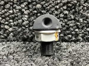 19610-001 Cirrus SR22T Windshield Spray Nozzle